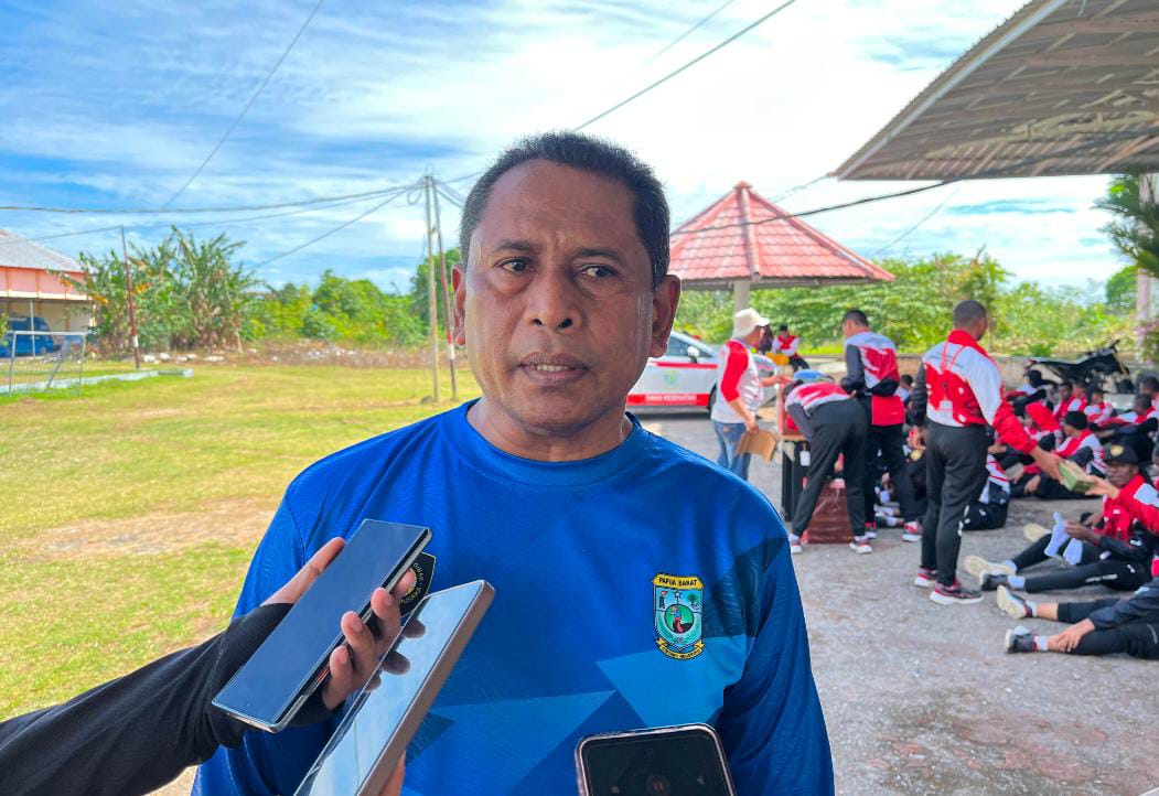 Kepala Bidang Ideologi dan Wawasan Kebangsaan Kesbangpol Papua Barat, Yakobus Ayomi